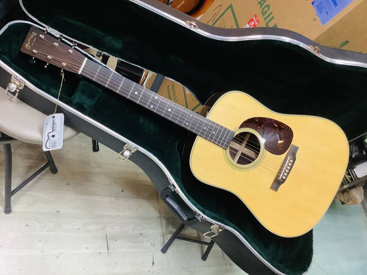 ヤフオク! - 値上げ前の特別価格 Martin D-28 Stander...