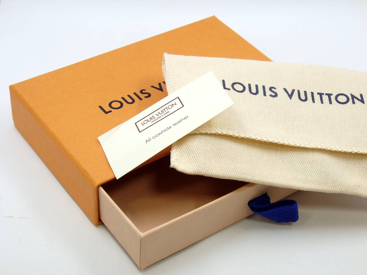 G37960*LOUIS VUITTON Louis * Vuitton porutokre mascot Space man cosmos clothes key holder box [ used ]