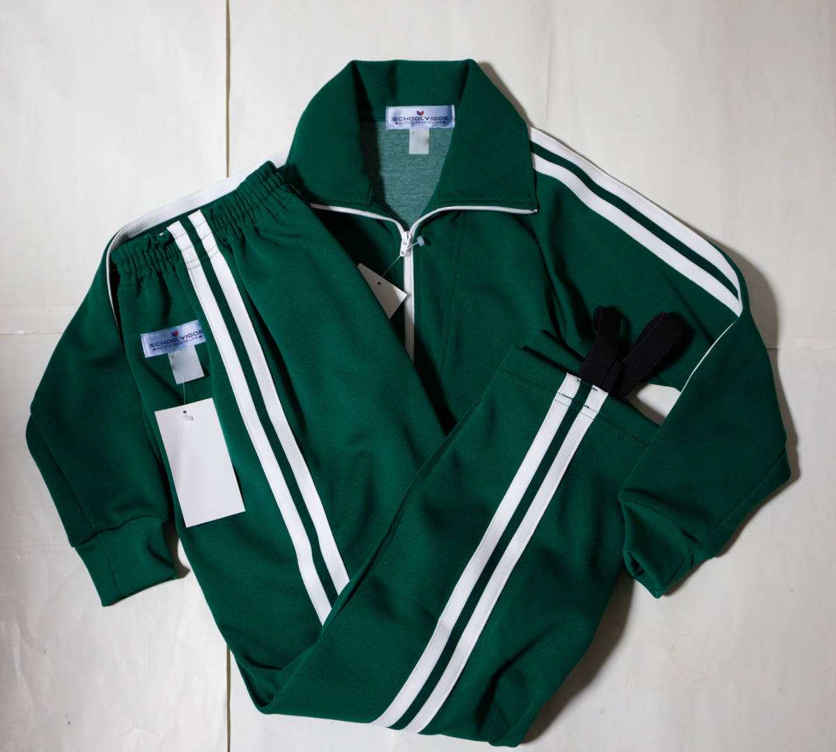 体操服 学校ジャージ上下 緑×白2本線 130 未使用品即決|Yahoo 体操服 学校ジャージ上下 緑×白2本線 130 未使用品即決|Yahoo