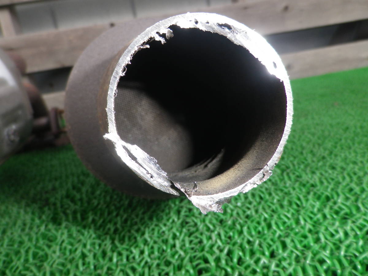 トヨタ ノア TA-AZR60G 1AZ JA4 触媒 コンバーターCatalyzer