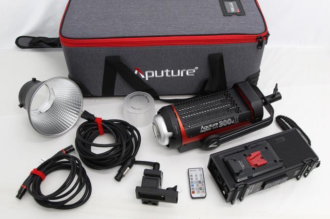 極美品｜Aputure COB 300D Mark II LS C300D II LEDビデオライト γE486-2B4_画像1