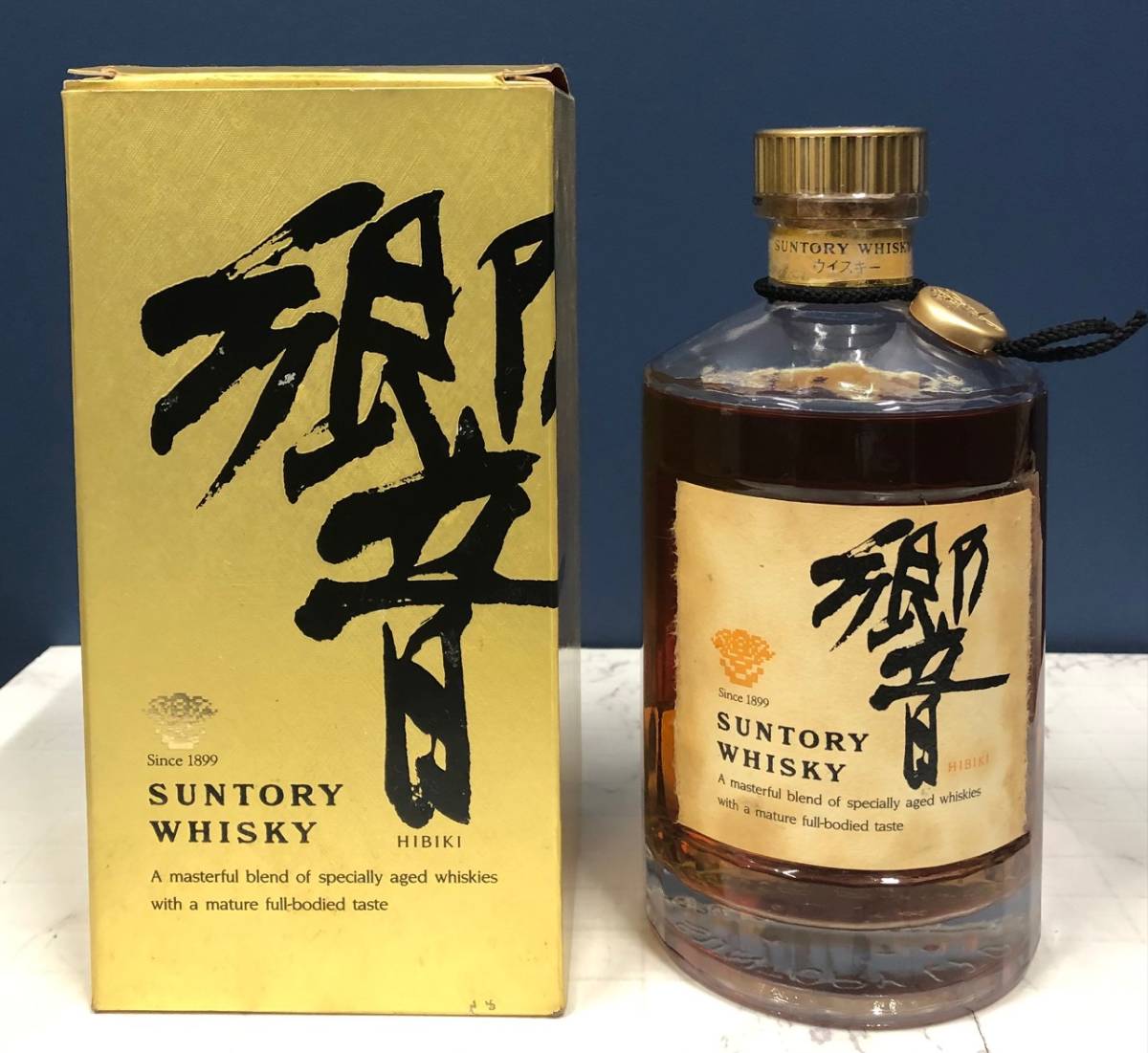 SUNTORY サントリー 響 裏ゴールドラベル 金キャップ 700㎖ 希少品