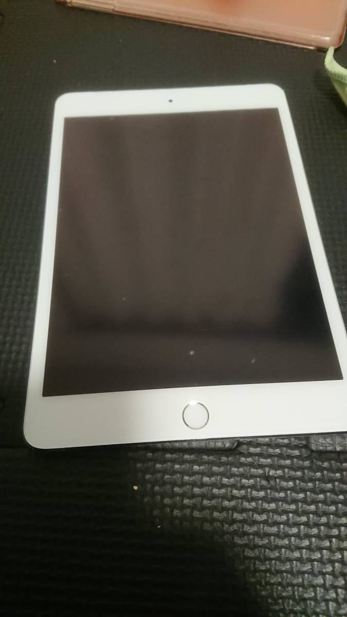 Apple iPad mini 4 16GB シルバー au(SIMロック解除済み) gradi 