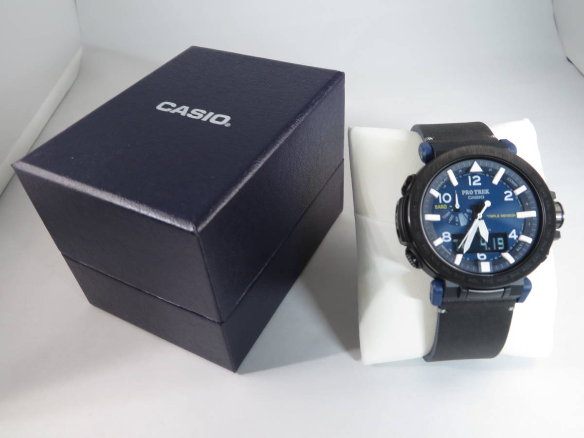 未使用 PRG-650YL-2JF (プロトレック ネオンイルミネーター NAVY BLUE SERIES ネイビーブルーシリーズ レザーバンドモデル)