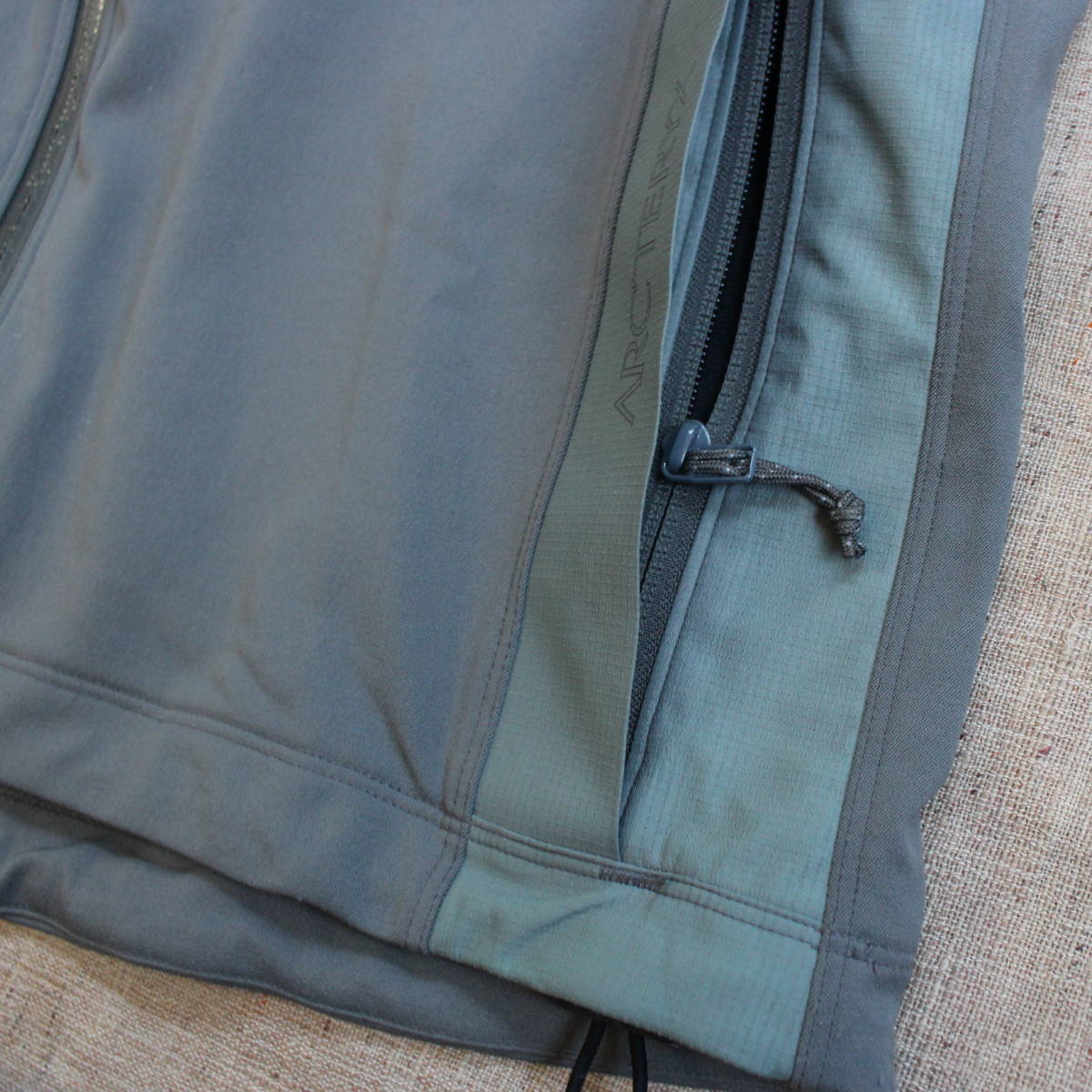 2000s稀少 初期アークテリクスARC'TERYX Javelin Compカナダ製 2000s稀少 初期アークテリクスARC'TERYX Javelin Compカナダ製