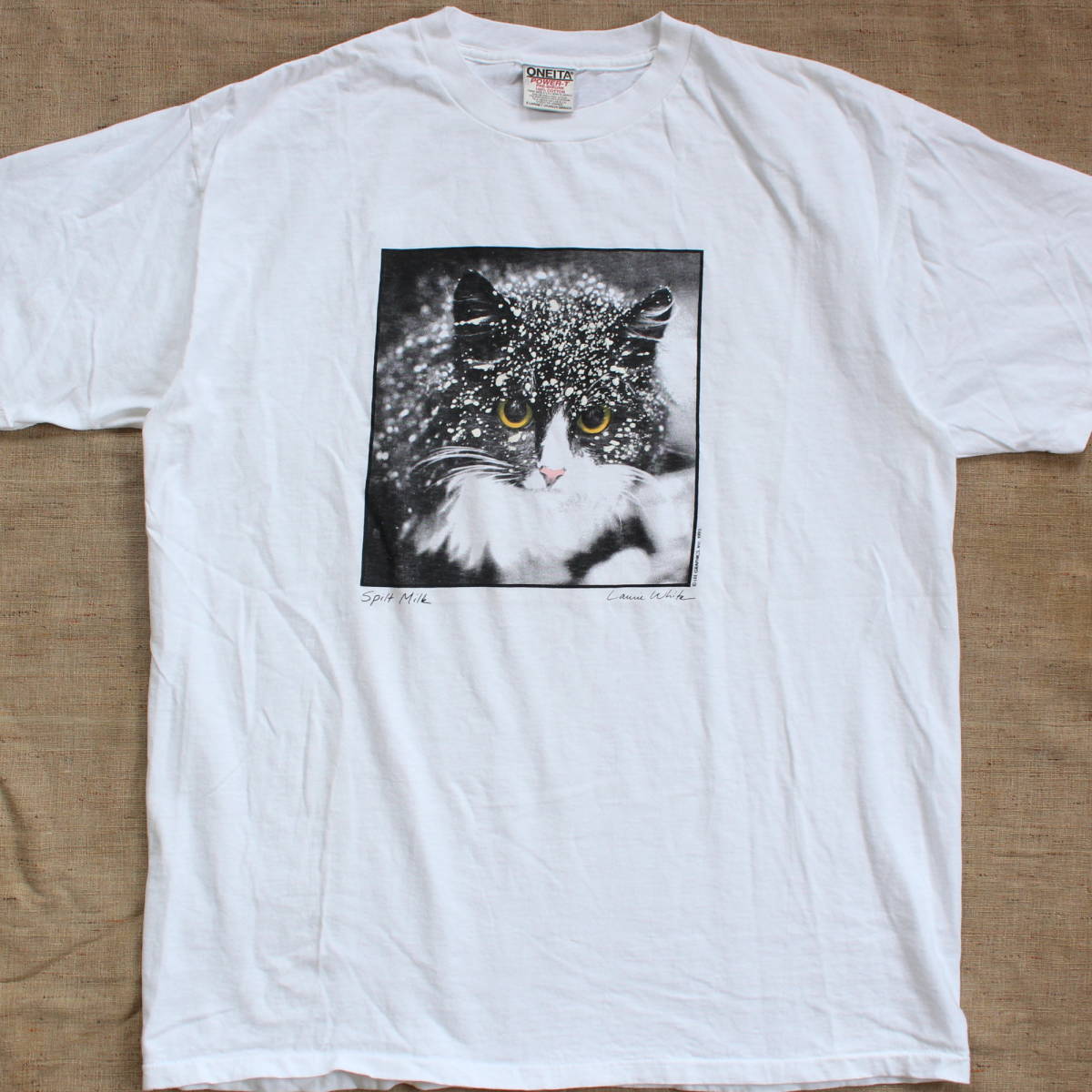 新品 レア 1993年 ネコ 猫 キャット Cat ヴィンテージTシャツ Spilt MilkアメリカUSA フォト ONEITAホワイト ミルク アート 古着XLかわいい