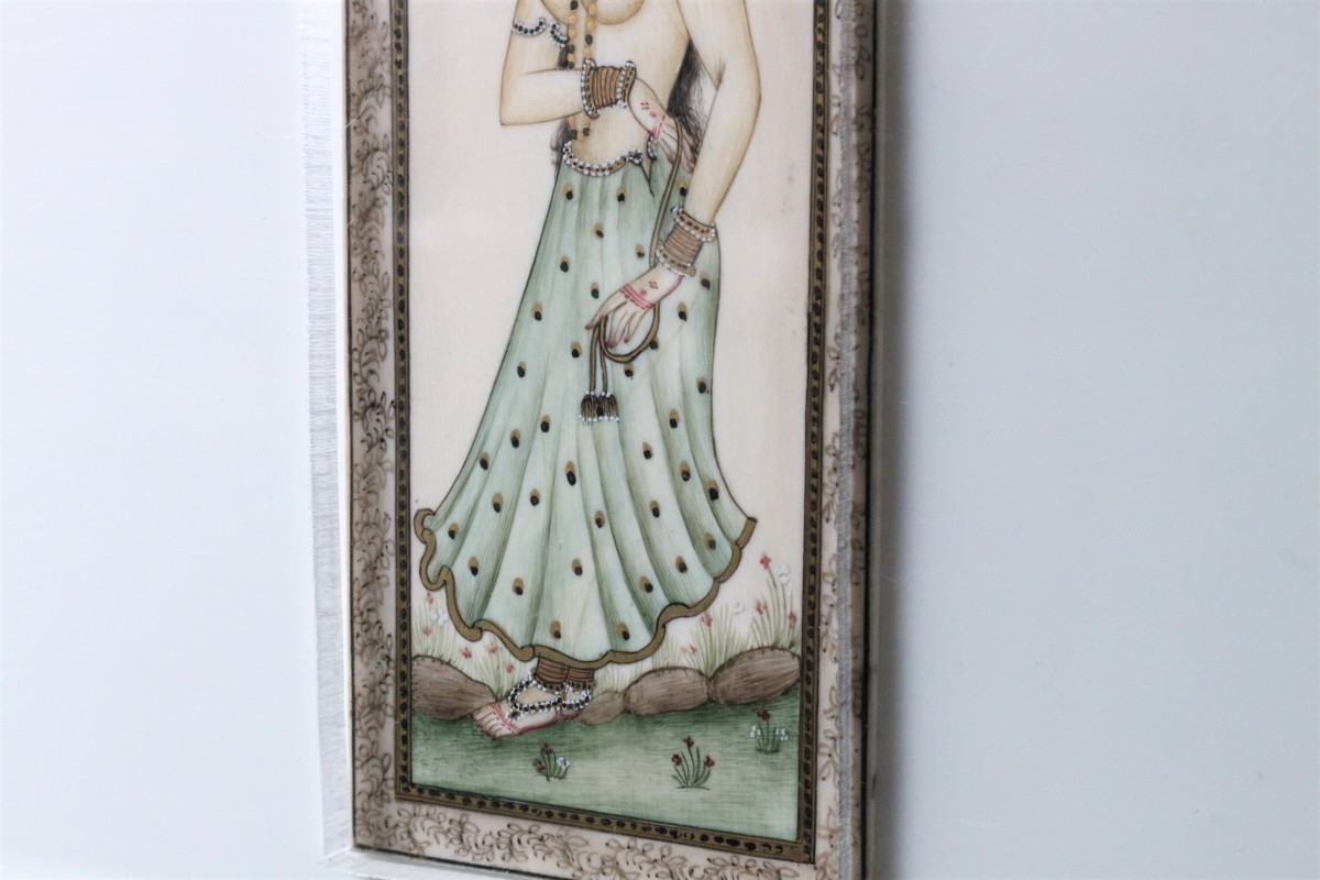  Mini achu-ru woman map frame goods? / autograph coloring race . small .. India 