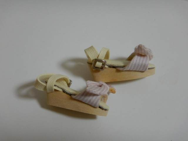 アゾン製　ジェニー　リカちゃん　ブライス　momoko ピュアニーモ　人形用　靴　ピンク　リボン　サンダル　ドール　1/6_画像4