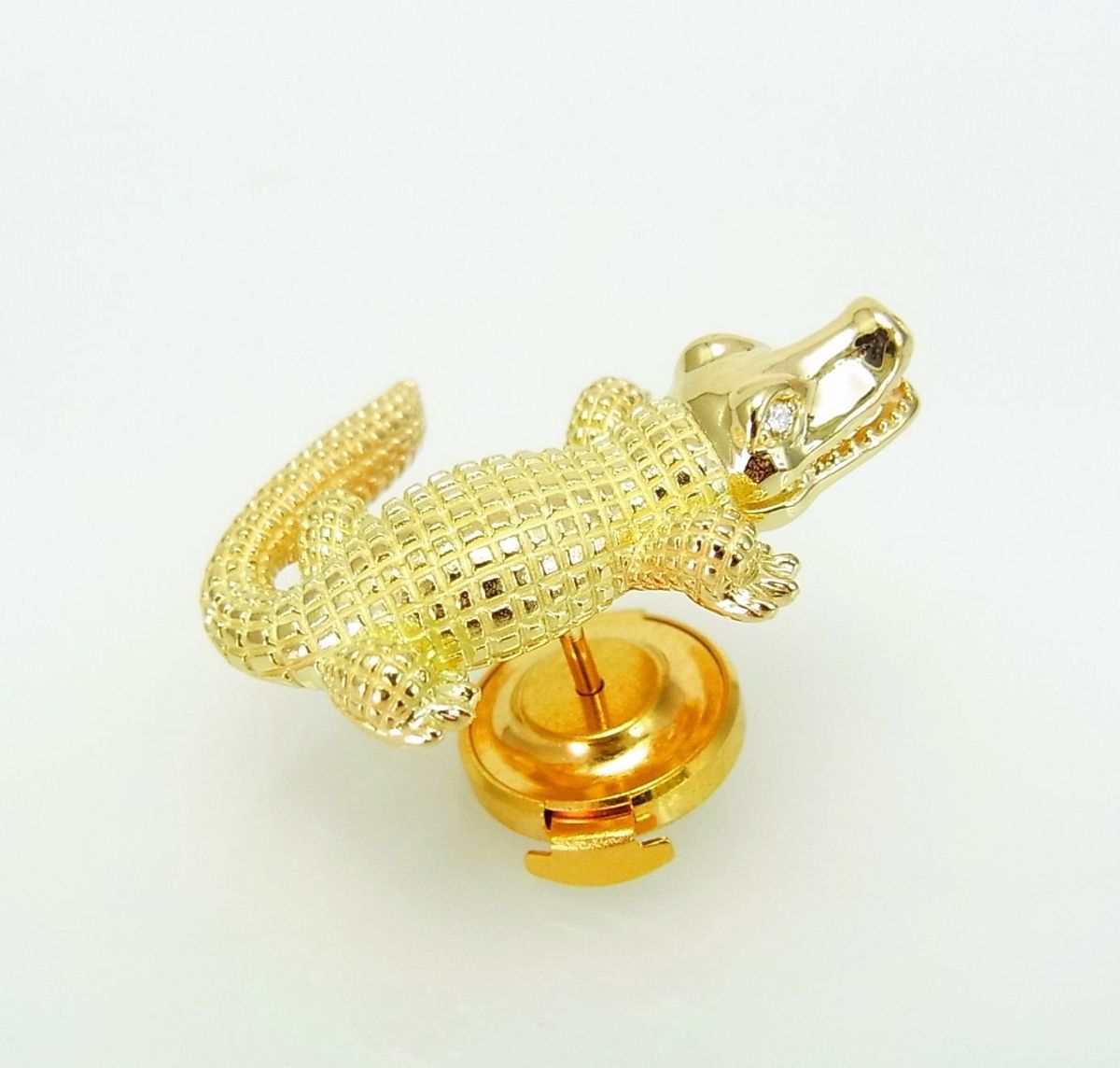 両目に天然ダイヤモンド入り ワニ 18金製 ブローチ タイピン ラペルピン 卸価格 商品動画あり 送料無料 両目に天然ダイヤモンド入り ワニ 18金製 ブローチ タイピン ラペルピン 卸価格 商品動画あり 送料無料