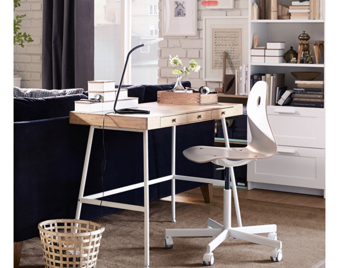 Yahoo!オークション - IKEA リルオーセン学習机 Yahoo!オークション - IKEA リルオーセン学習机