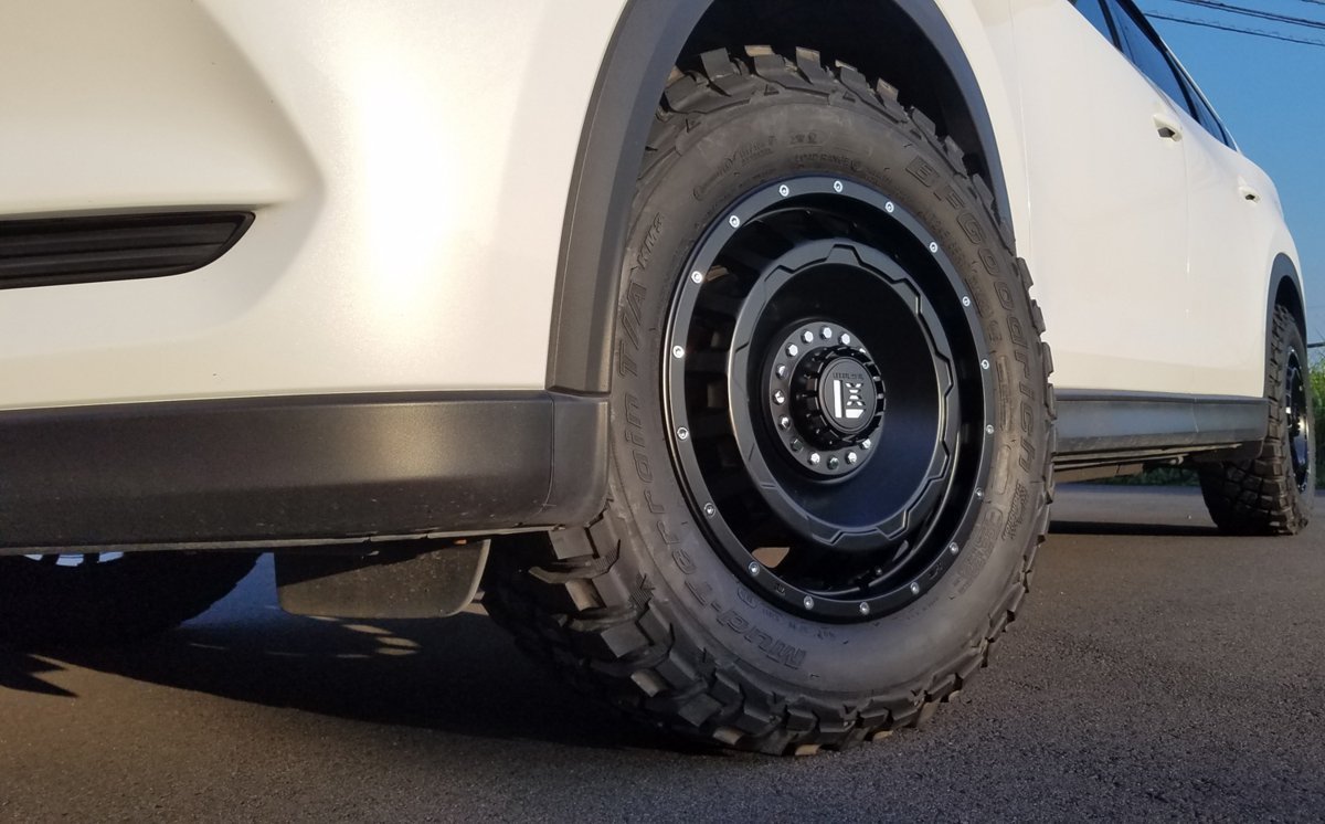 メール便無料】 限定カラー CX-8 CX-5 RAV4 デリカ D5 LEXXEL SwaGGer