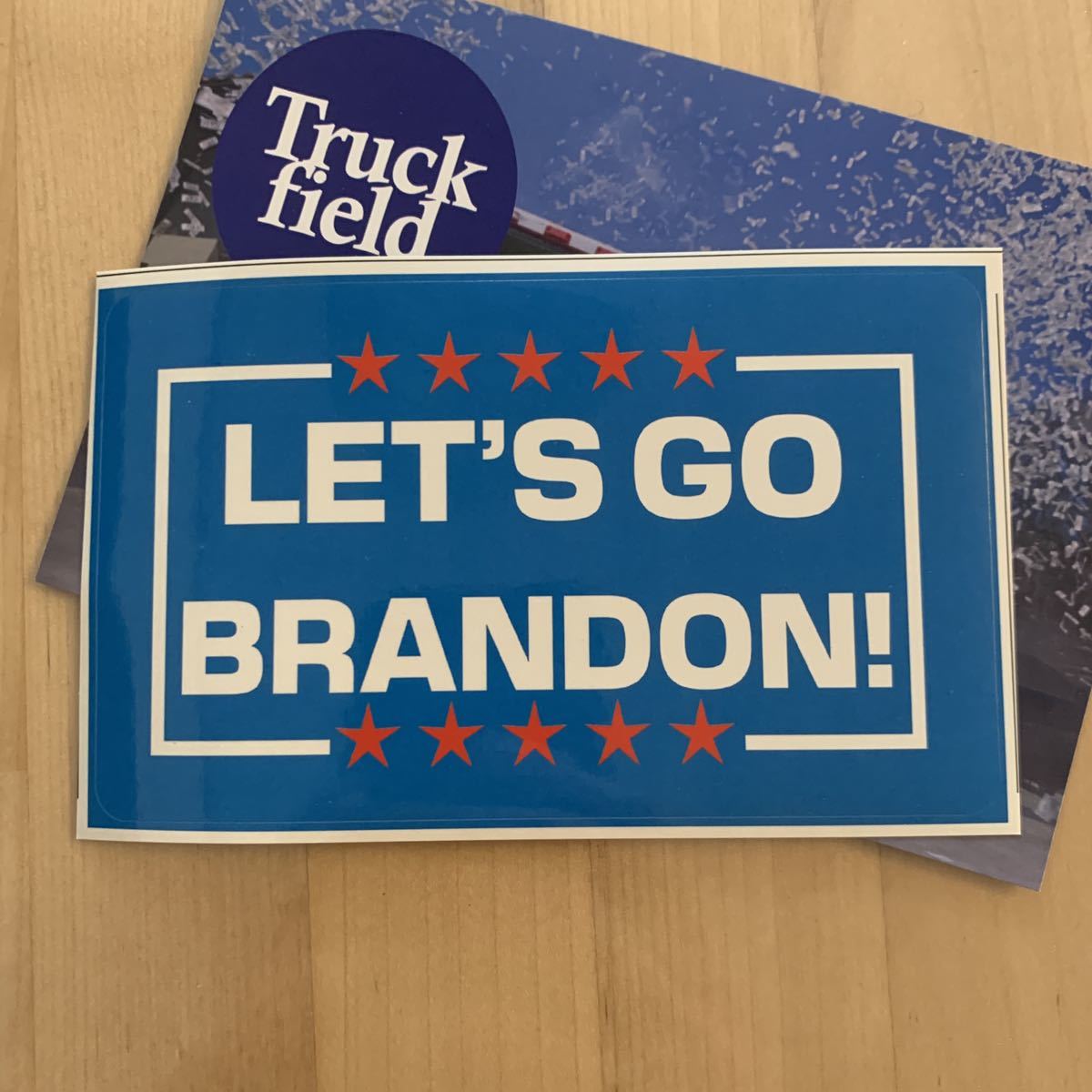 USDM 防水 バンパーステッカー Brandon 2020 ブランドン大統領候補 アメリカ 星条旗 フラッグ HDM Truckfield