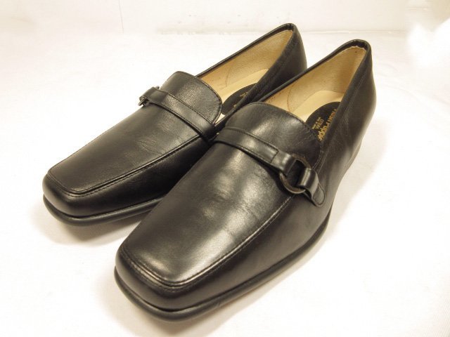 ■未使用に近い シンプル♪ ローファー スリッポン シューズ (レディース) size23.5E 黒 ◇8LZ3526◇
