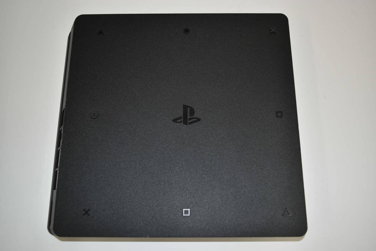 25Mdd【中古品】PS4　プレイステーション4　CUH-2200A　500GB　ジェットブラック　Ver.9.50　初期化済　_画像3