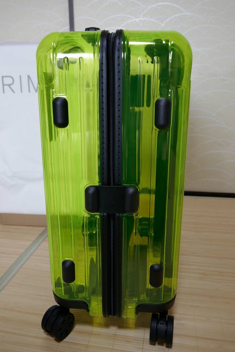 新品/未使用/半透明 RIMOWA リモワ エッセンシャル キャビン 36L 新品/未使用/半透明 RIMOWA リモワ エッセンシャル キャビン 36L