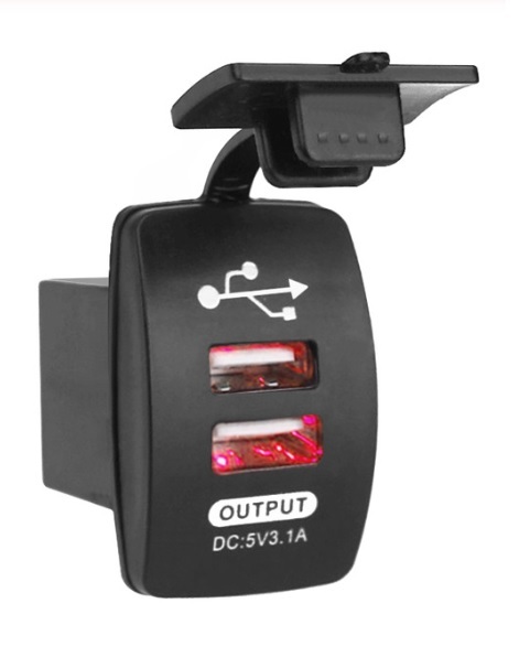 デュアル USB給電ポート V12V24V-5V3.1A 送料120円（ダブル USB電源 増設 充電 ソケット コネクタ アダプター ダッシュボード インパネ(6)_画像2