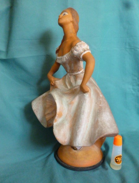 人気が高陶製「フラメンコ」踊り子像・高さ：５０ｃｍ・重さ：２．９ｋｇ・躍動感溢れる傑作・作者刻サイン・経年の汚れ オブジェ
