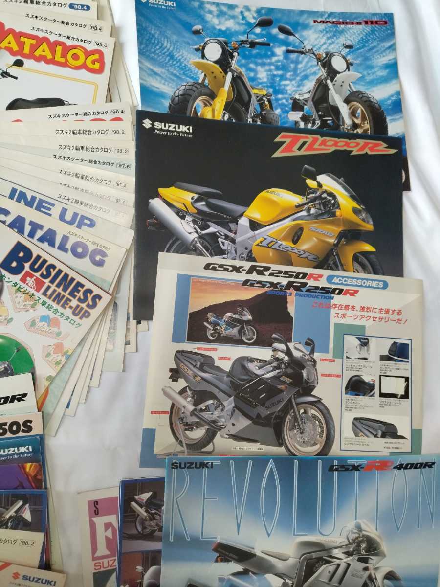 希少 SUZUKI スズキ バイク カタログ パンフレット 100枚以上 当時物 スクーター オートバイ GXR250R TL1000R コレクション まとめ 1円♪_画像7