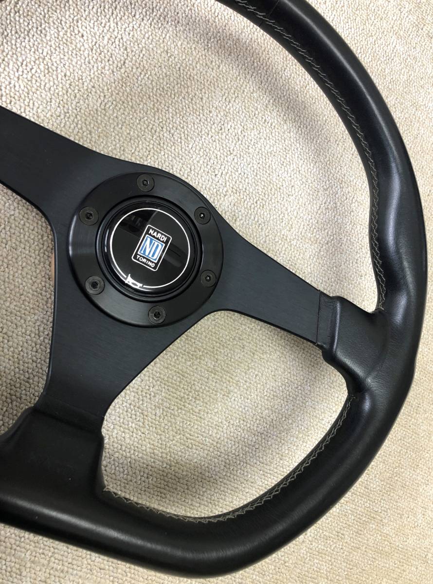 美品】ナルディ スポーツ NARDI SPORTS Dシェイプ ステアリング 美品】ナルディ スポーツ NARDI SPORTS Dシェイプ ステアリング