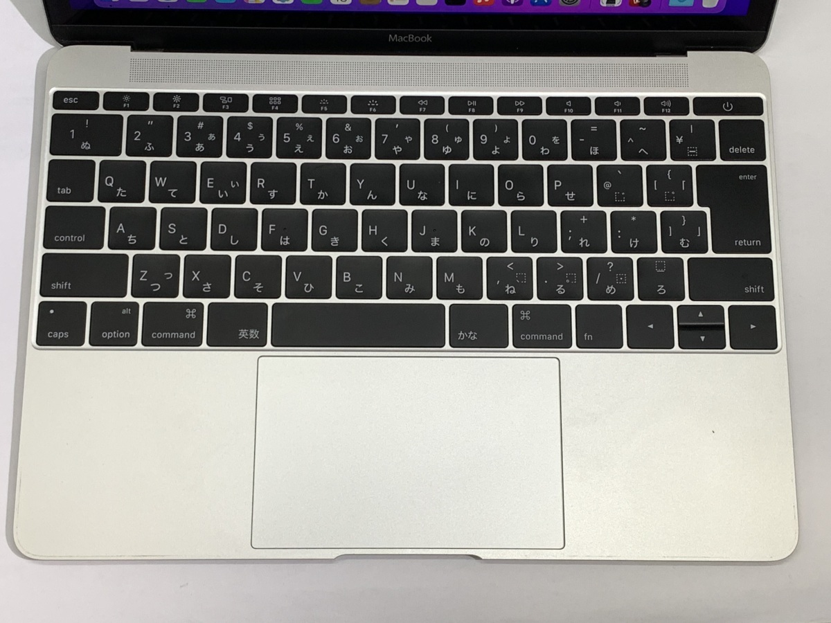 APPLE MacBook MACBOOK MLHC2J/A-