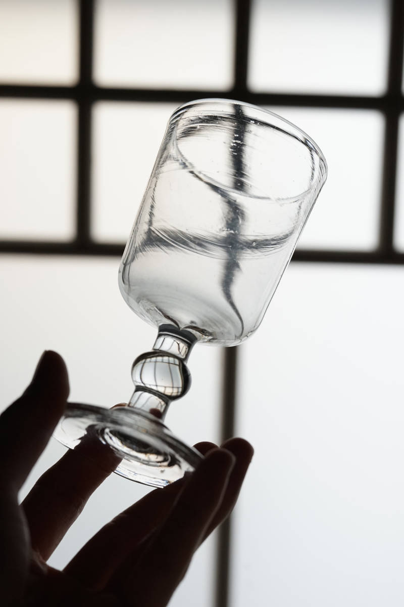 古い手吹きガラスのシンプルな筒型の玉ステム ビストログラス / 19世紀・フランス / 硝子 ワイングラス アンティーク 古道具 D_画像2