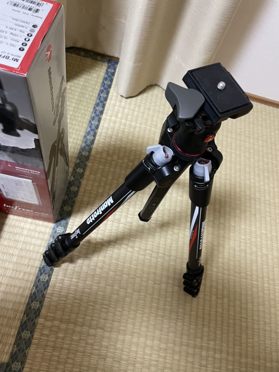 Manfrotto コンパクト三脚 Befree カーボンファイバー 4段 ボール雲台
