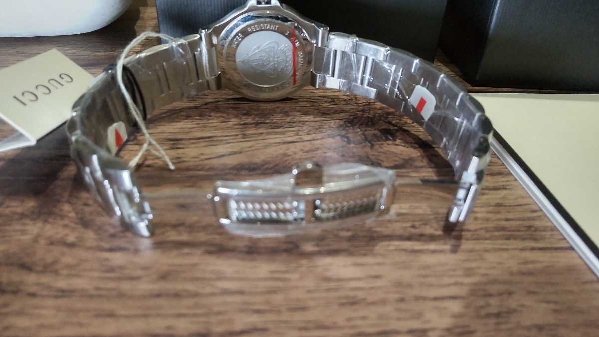 GUCCI グッチ 時計 シルバー YA090318 9045シリーズ クオーツ ユニ