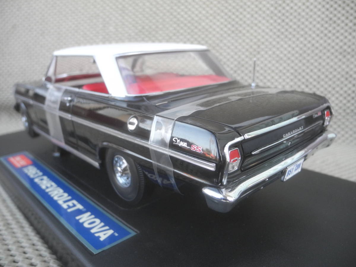 * rare * waste number *1/18*1963 Chevrolet noba* white + black : new goods : Sunstar made #3964*