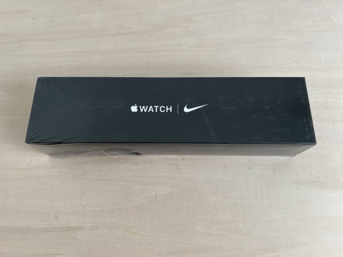 新品未開封 Apple Watch Nike Series 5 GPS+Cellularモデル 40mm