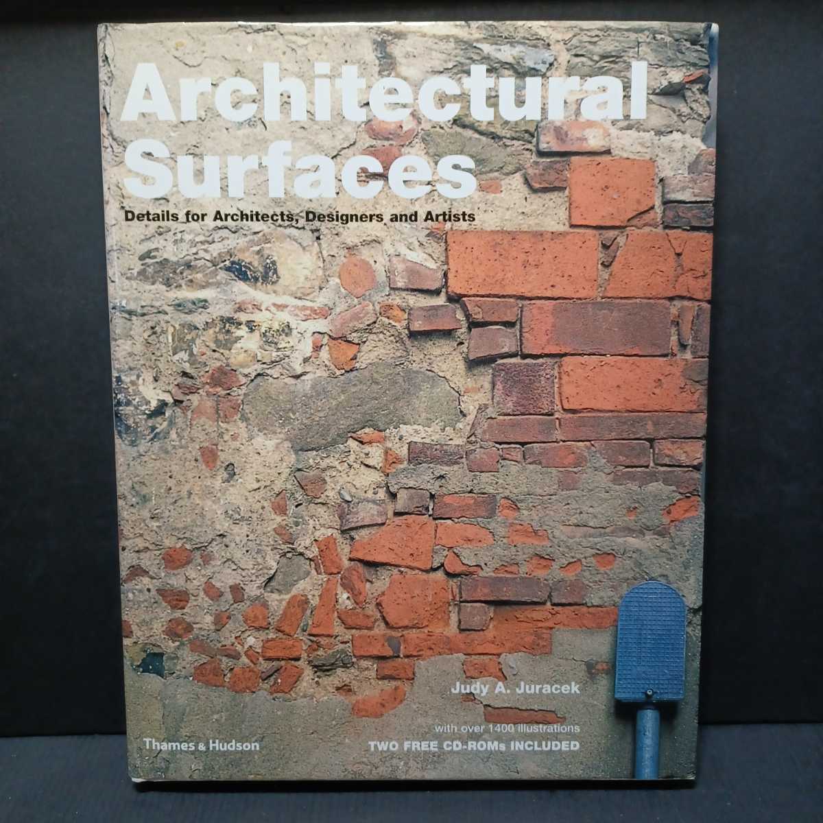 ジュディー・A・ユラチェク「Architectural Surfaces」英語版 Judy a Juracek (著)CDROM付　ディテール集　石造建築　窓　オーナメント