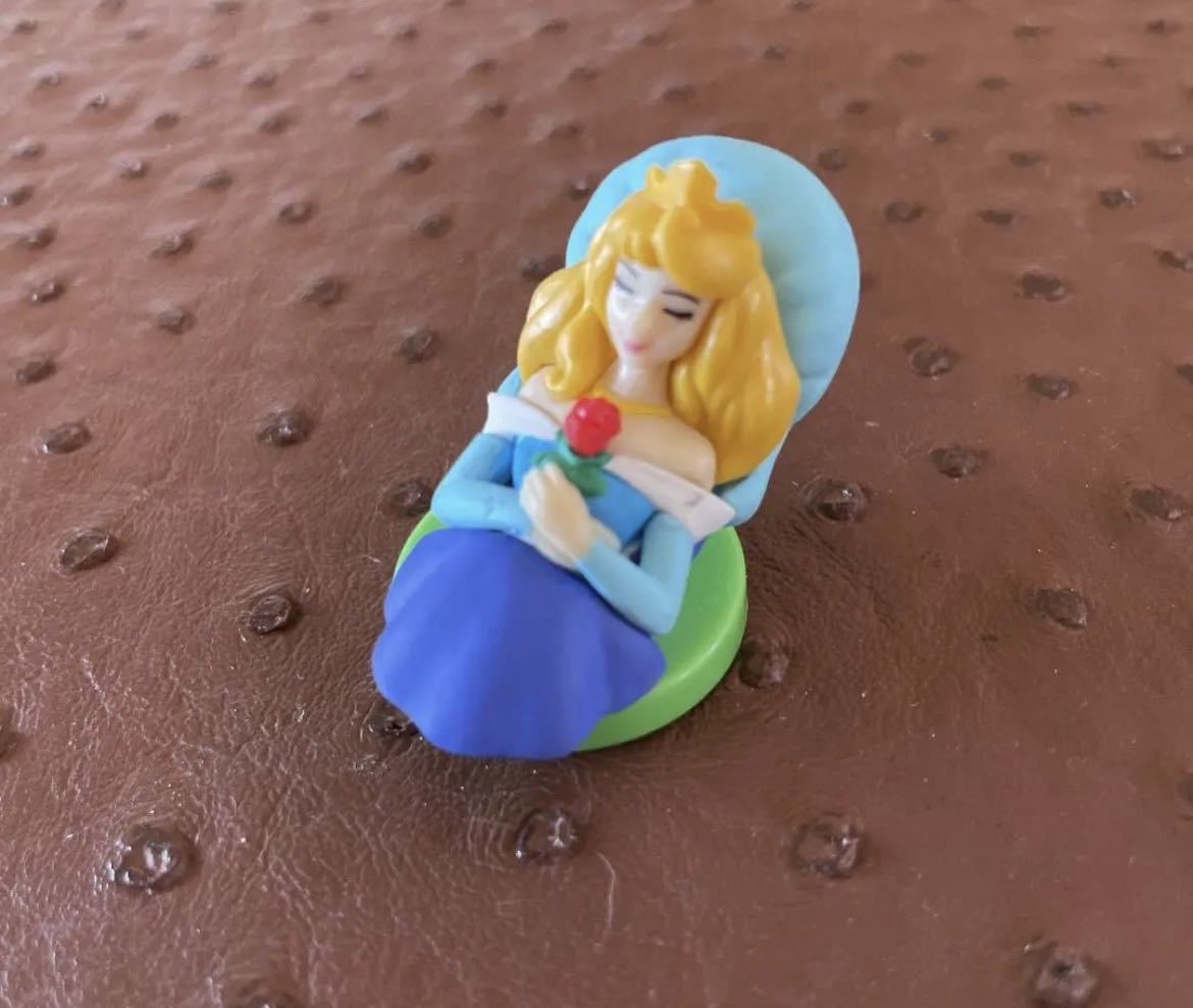  Disney шоколадное яйцо Princess 