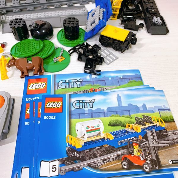 ○10V9b【送100】1円~レゴ シティ LEGO CITY カーゴトレイン #60052