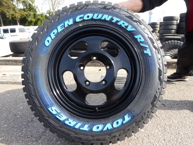 希少 在庫OK TOYO オープンカントリーRT 185/85R16 ジムニー