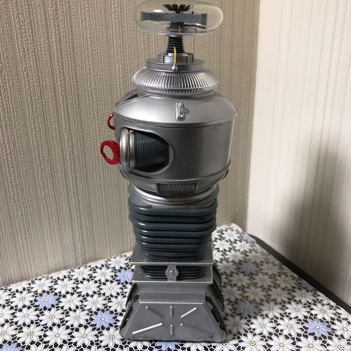 宇宙家族ロビンソンフライデー& ロビーザロボット 宇宙家族ロビンソンフライデー& ロビーザロボット