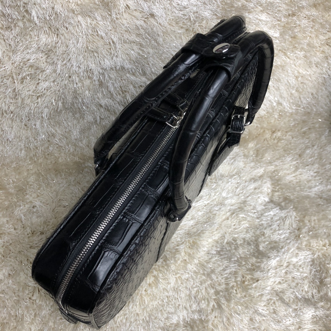 再入荷 極上品 定価50万円超◇クロコダイルレザー ワニ革 マット仕上げ
