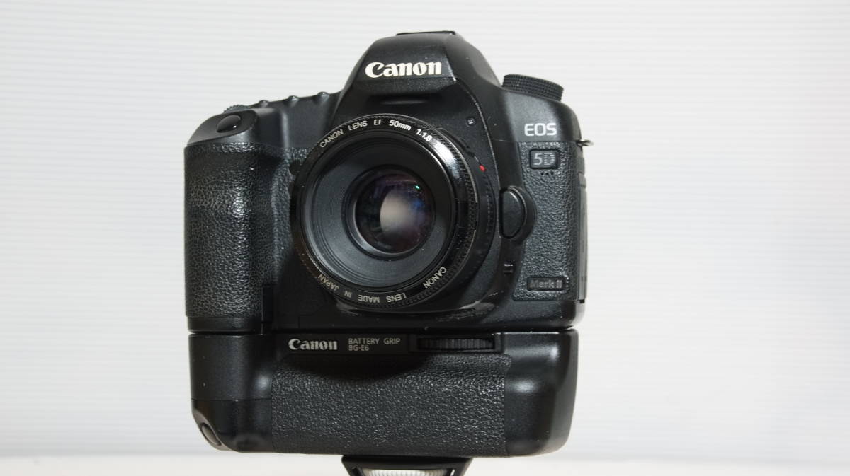 CANON EOS 5D Mark II + バッテリーグリップBG-E6-