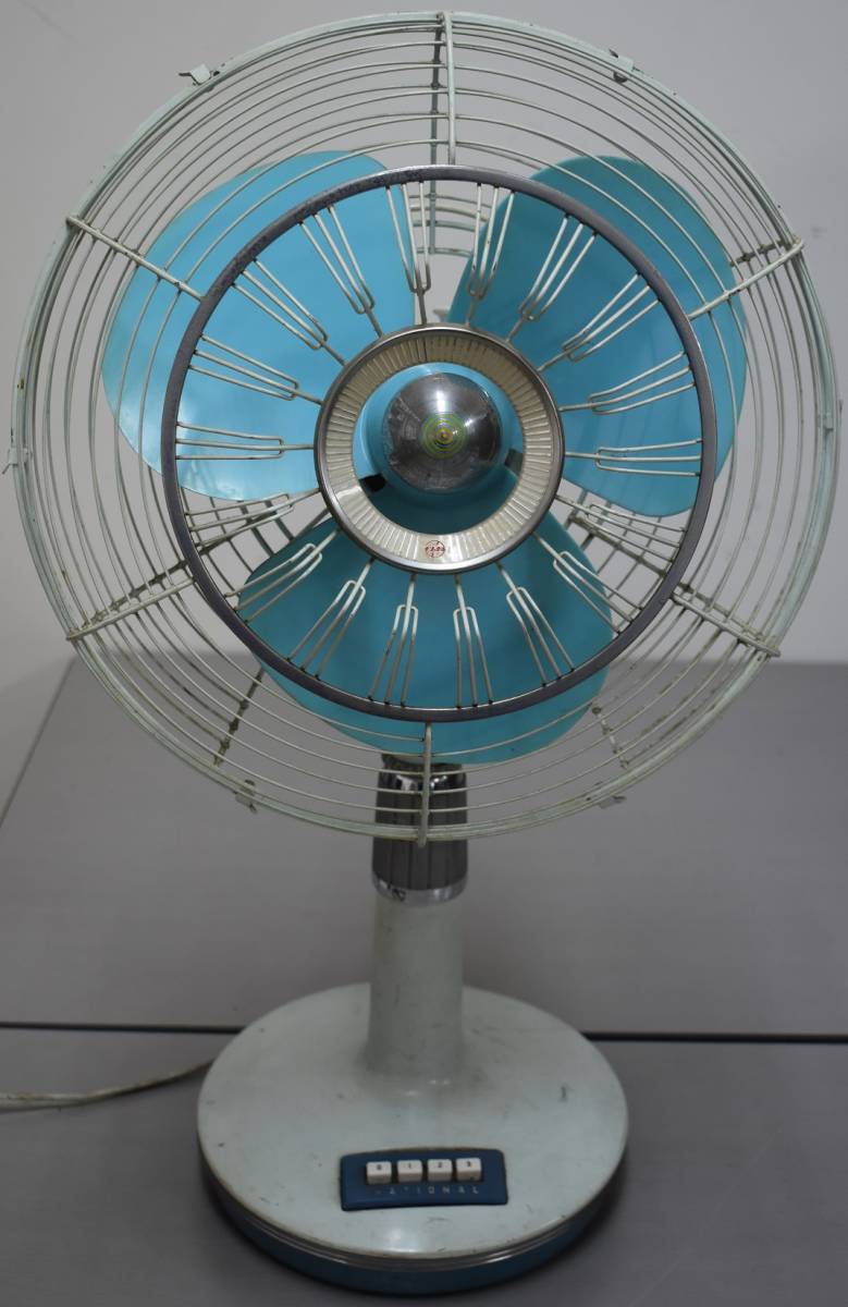 KK4-22 現状品 NATIONAL ナショナル TYPE 30JC 扇風機 ELECTRICFAN 昭和レトロ アンティーク 水色 卓上大型扇風機 電化製品 通電動作確認済_画像1