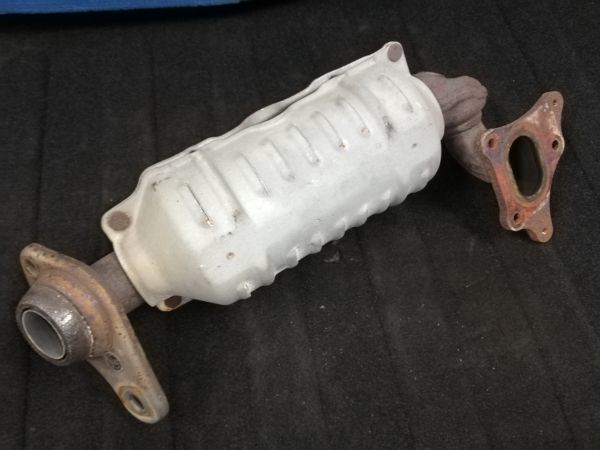 ホンダ ゼスト JE1 P07A 触媒 キャタライザー タナオチ無し