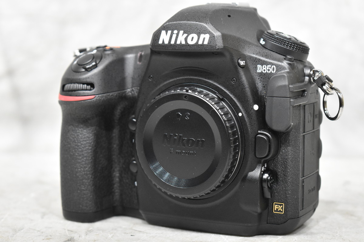 【送料無料!!】★ Nikon D850 ニコン デジタル一眼レフ ボディ ★_画像1