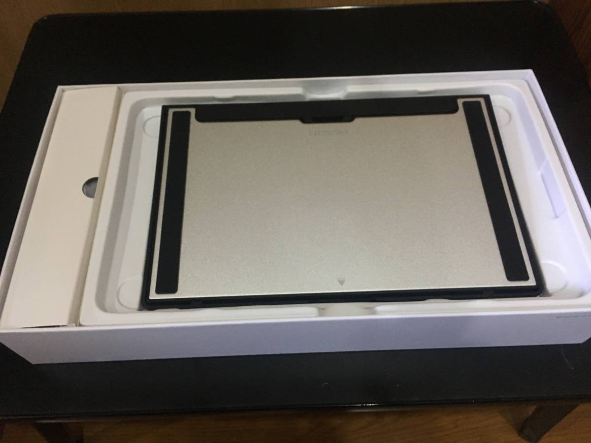 HUION 液タブ 液晶ペンタブレット Kamvas12 豪華版 11.6インチ 専用