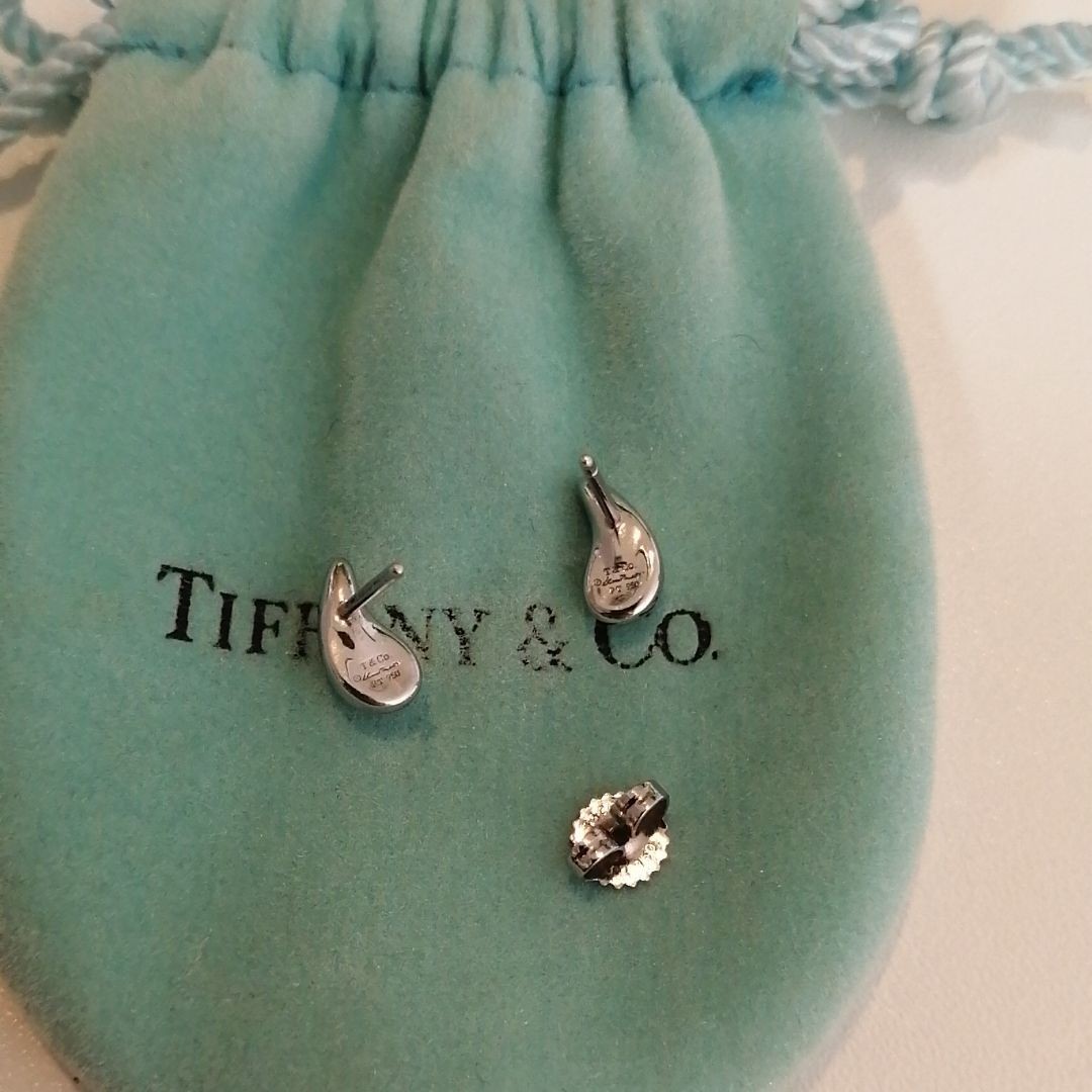 ティファニー ティアドロップピアス 雫 プラチナ Pt950 TIFFANY&Co. ティファニー ティアドロップピアス 雫 プラチナ Pt950 TIFFANY&Co.