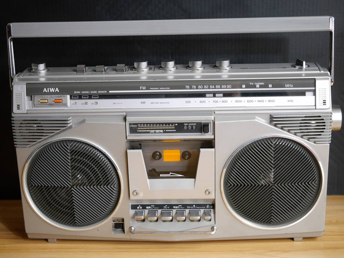 AIWA CS-50 2バンド FM/AM ステレオラジオカセットレコーダー