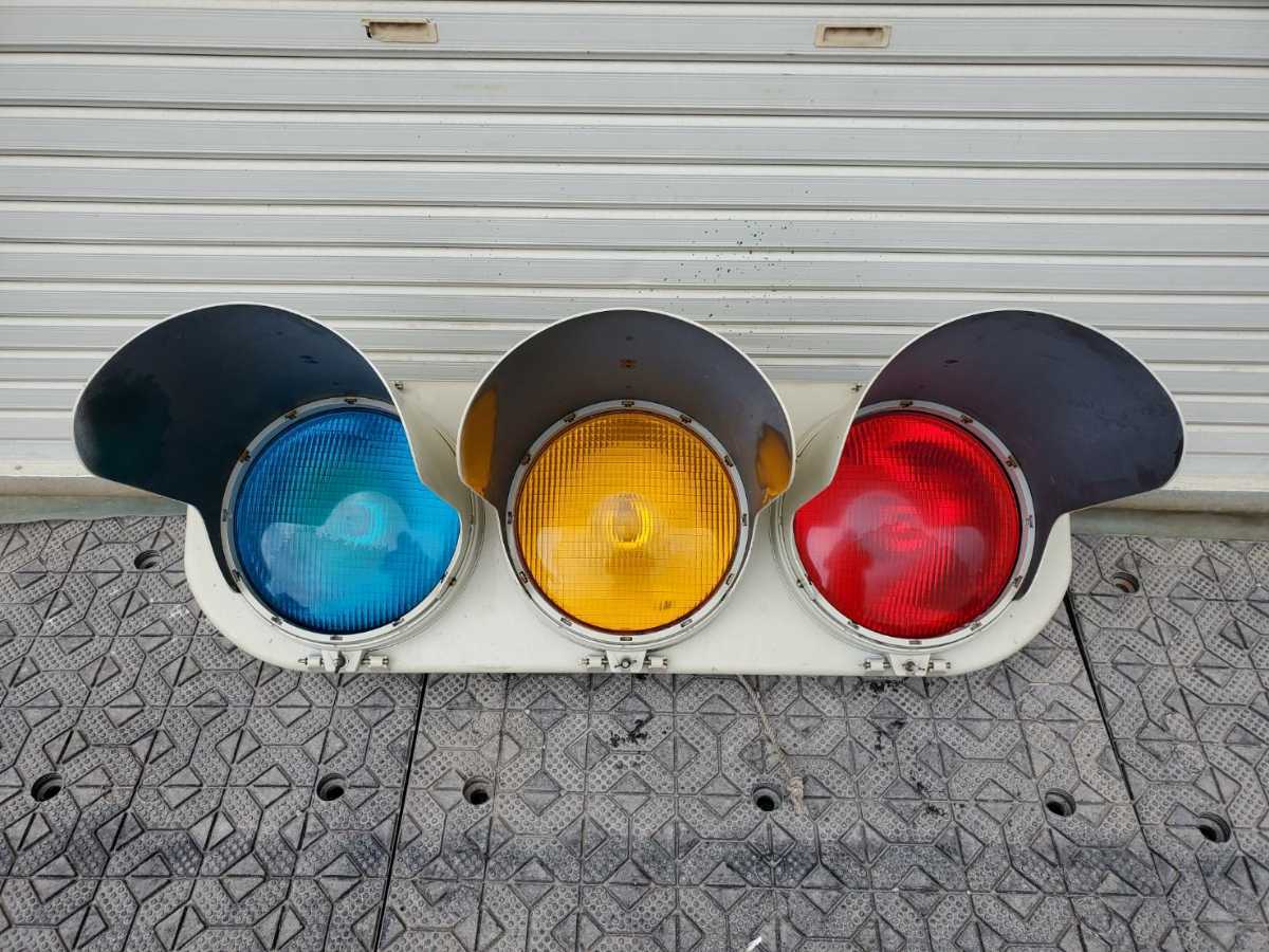 Yahoo!オークション - C14. 信号機 横型 樹脂製車両用交通信号灯 Yahoo!オークション - C14. 信号機 横型 樹脂製車両用交通信号灯