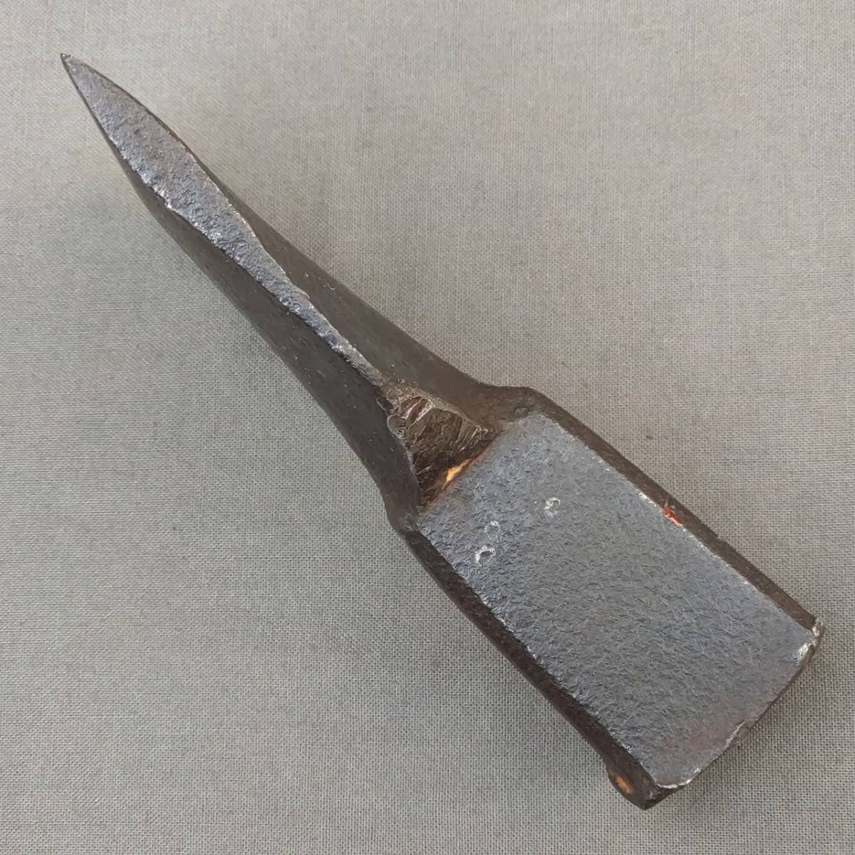 柔らかい 手斧 釿 【9280】【b】 重量約615g 刃長約98㎜ 日本製 古道具
