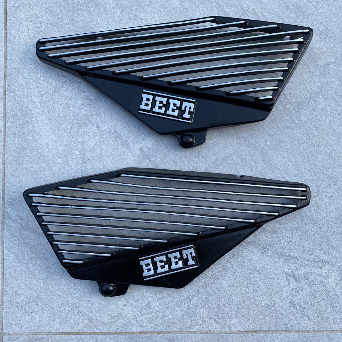 ヤマハ 初期型RZ250 RZ350 4L3 4L0サイドカバー BEET アルフィン ヤマハ 初期型RZ250 RZ350 4L3 4L0サイドカバー BEET アルフィン
