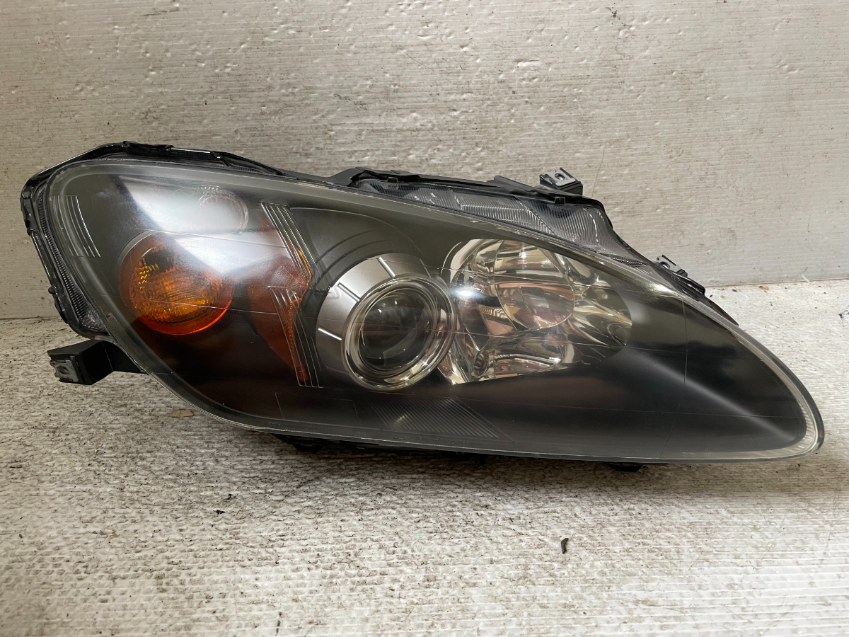 ホンダS2000 右ヘッドライト 新品未使用品 AP1 AP2右のみです!-