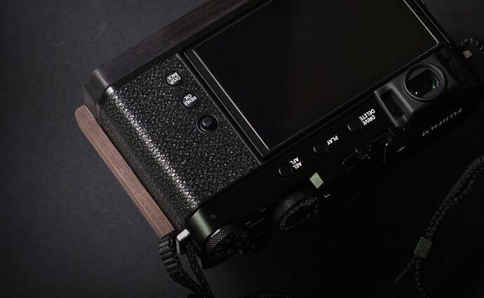 新品 FUJIFILM フジフイルム X-E4/XE4用 ハンドグリップ(黒檀 新品 FUJIFILM フジフイルム X-E4/XE4用 ハンドグリップ(黒檀