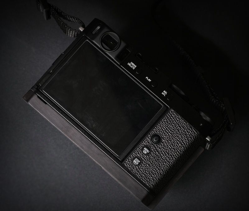 新品 FUJIFILM フジフイルム X-E4/XE4用 ハンドグリップ(黒檀 新品 FUJIFILM フジフイルム X-E4/XE4用 ハンドグリップ(黒檀