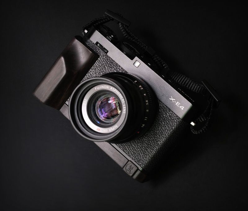 新品 FUJIFILM フジフイルム X-E4/XE4用 ハンドグリップ(黒檀 新品 FUJIFILM フジフイルム X-E4/XE4用 ハンドグリップ(黒檀