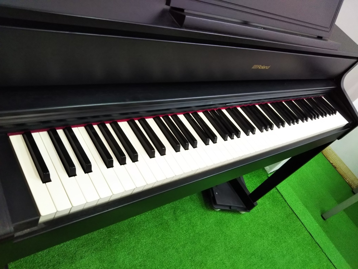 △品 楽器 電子ピアノ Roland HP605 88鍵盤 2015年製 イス付き